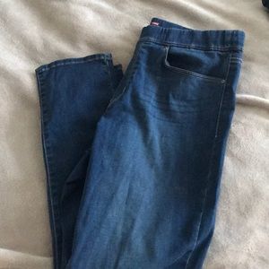 Levi Pull on Skinny Jeans -12